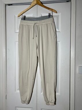 Vuori Halo Warmup Jogger Sweatpant Women’s Medium